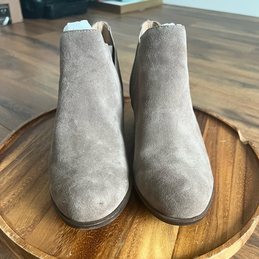 Lucky Brand NWOB Taupe Leather Ankle‎ Boots 9M